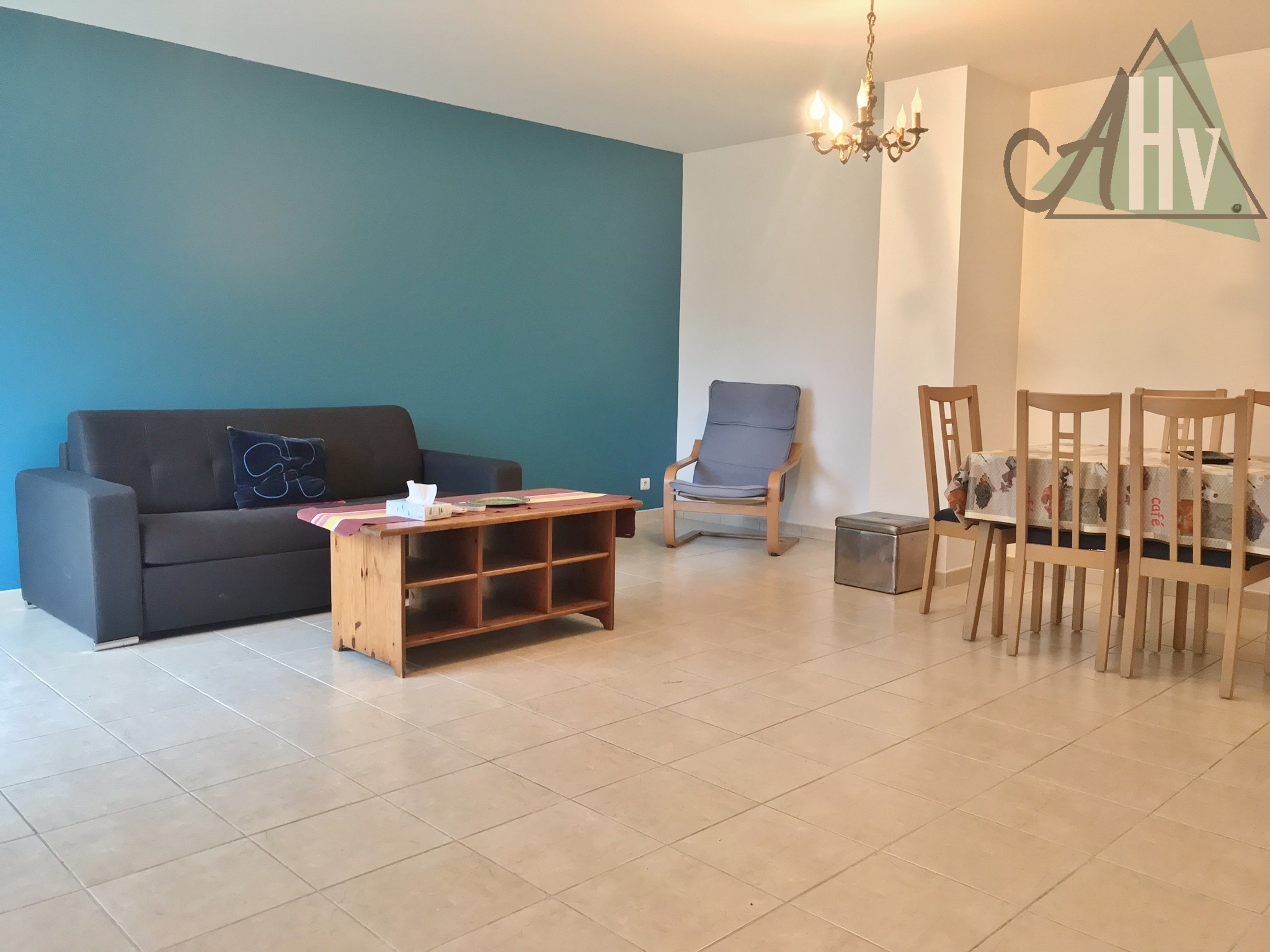  location  APPARTEMENT  TYPE  F3 AVEC JARDIN